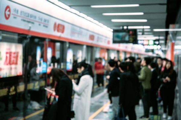 企业扎堆裁员，复工复产后求职者何去何从？