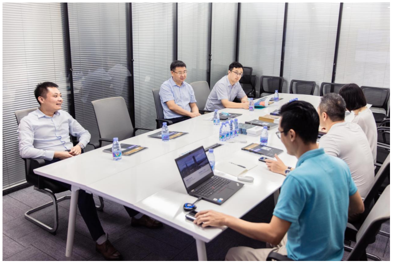 深化3D产业链布局,青岛全球财富中心开发建设有限公司党委书记、董事长一行来积木易搭考察交流(图1)