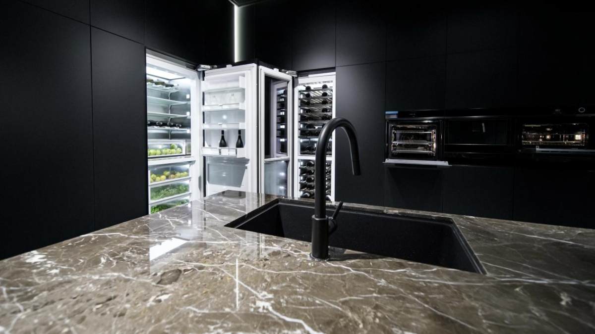 超高端有何优势?AWE零距离体验斐雪派克(图2)