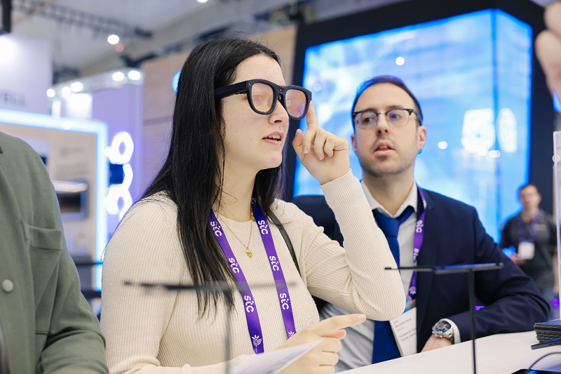 TCL实业登陆MWC 2024:多款移动智能终端产品亮相,擘画移动智能生活新蓝图(图6)