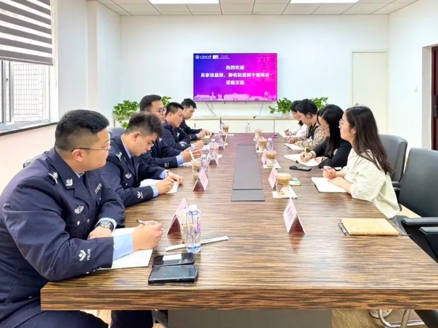 监狱、高校联手加强法治教育，推动社会法治进步