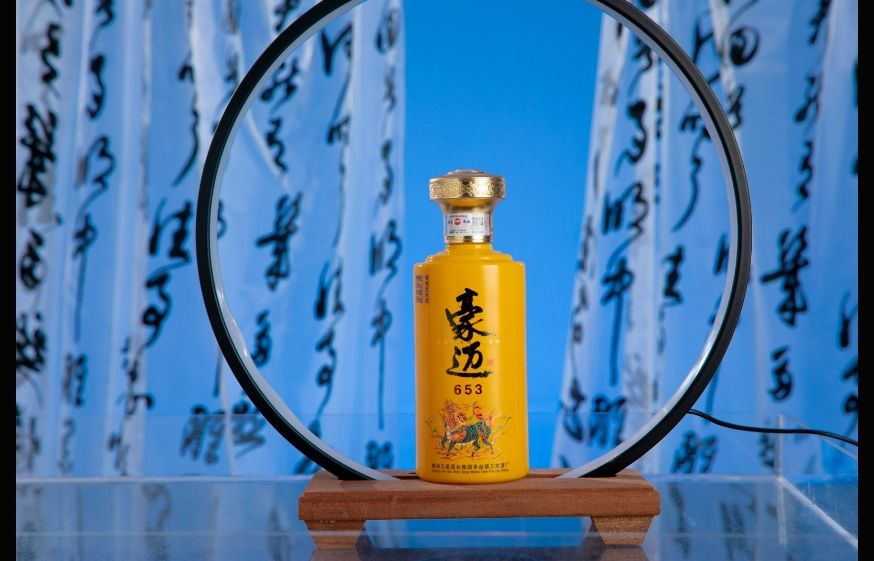 豪迈酱香白酒:时光淬炼的醇厚诗篇(图2)