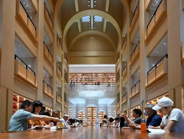 坚持文化惠民 “十五五”时期推动公共文化服务提质增效 