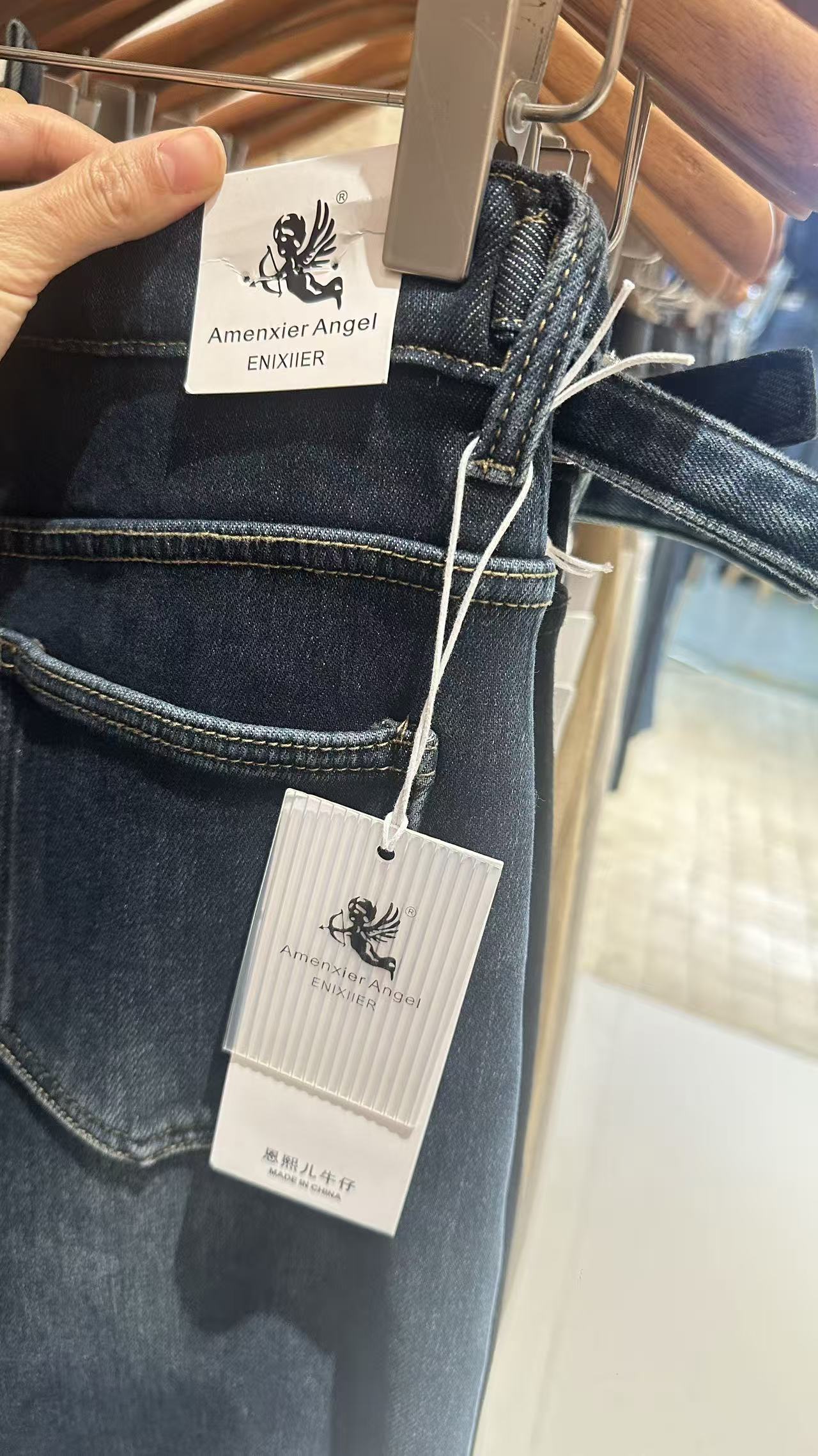 多品牌时代的稳健路径:XZ 如何成为恩熙儿的增长引擎(图3) 微信图片_20251126204154_175_483.jpg