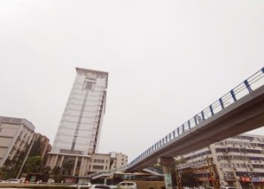 武汉首座重卡换电站下周投用 3-5分钟内快速换电！