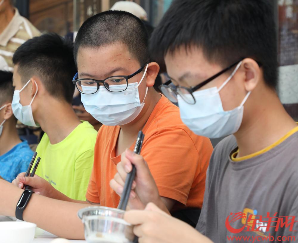 
		         广佛同心，非遗互动！广佛少年跨城同步体验非遗魅力
	